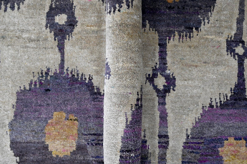 Violet, Silver and Tan Traditional Ikat Design Hand Knotted 5.6x8.6 Recycled Silk Area Rug - The Rug Decor