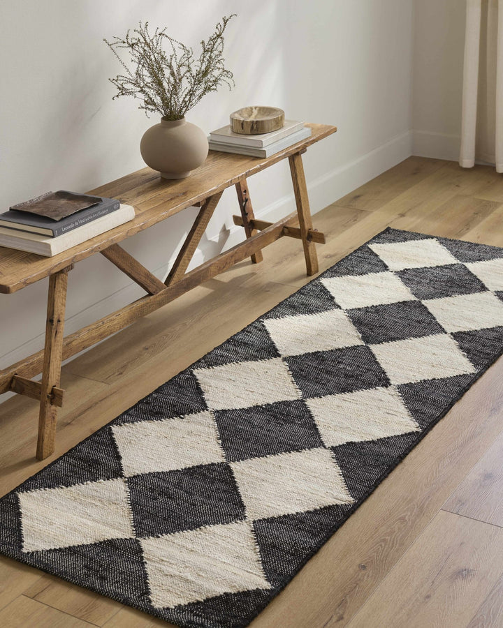 Vivir Modern Geometrical Black And White Jute Rug - The Rug Decor
