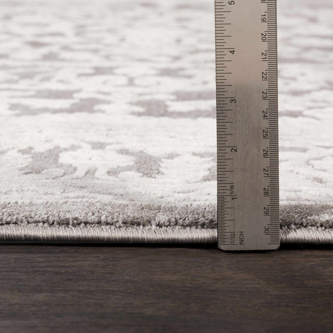 Watford Traditional Medallion Gray And Ivory Area Rug - The Rug Decor