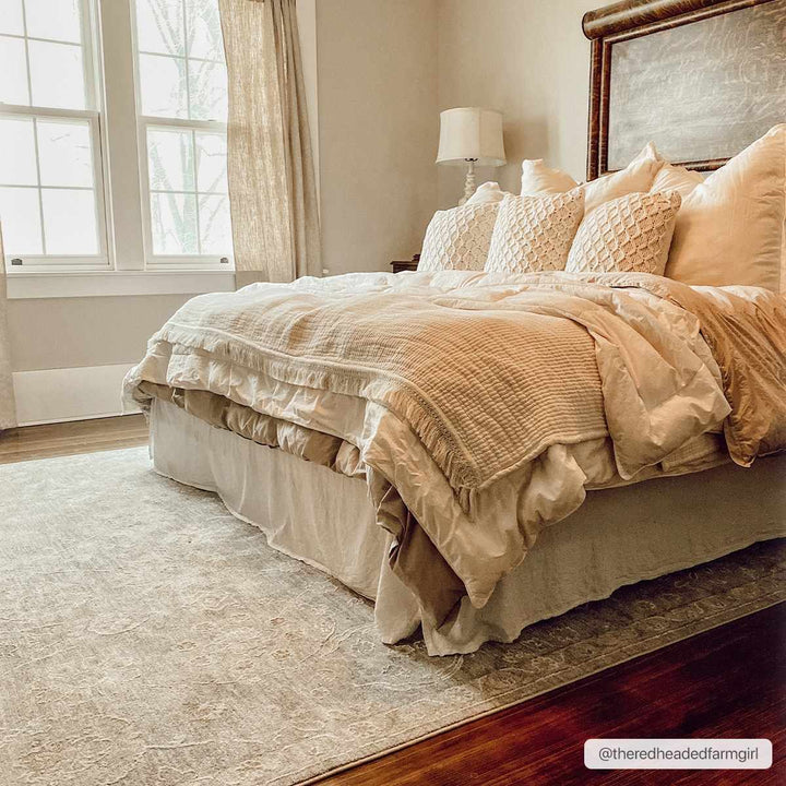 Wurtulla Gray And Beige Traditional Floral Design Rug - The Rug Decor