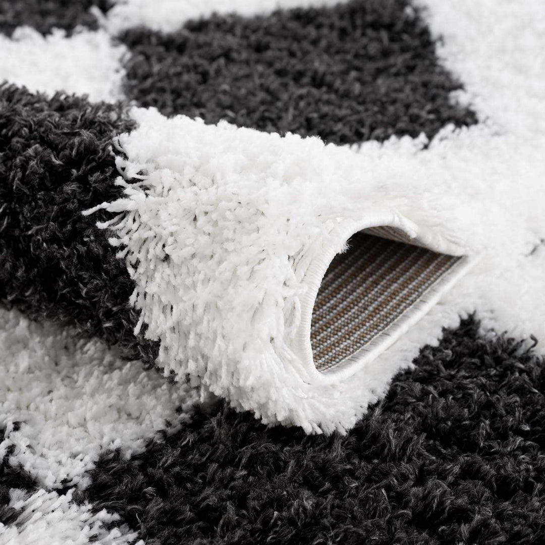 Zahur Modern Geometrical Black And White Rug - The Rug Decor