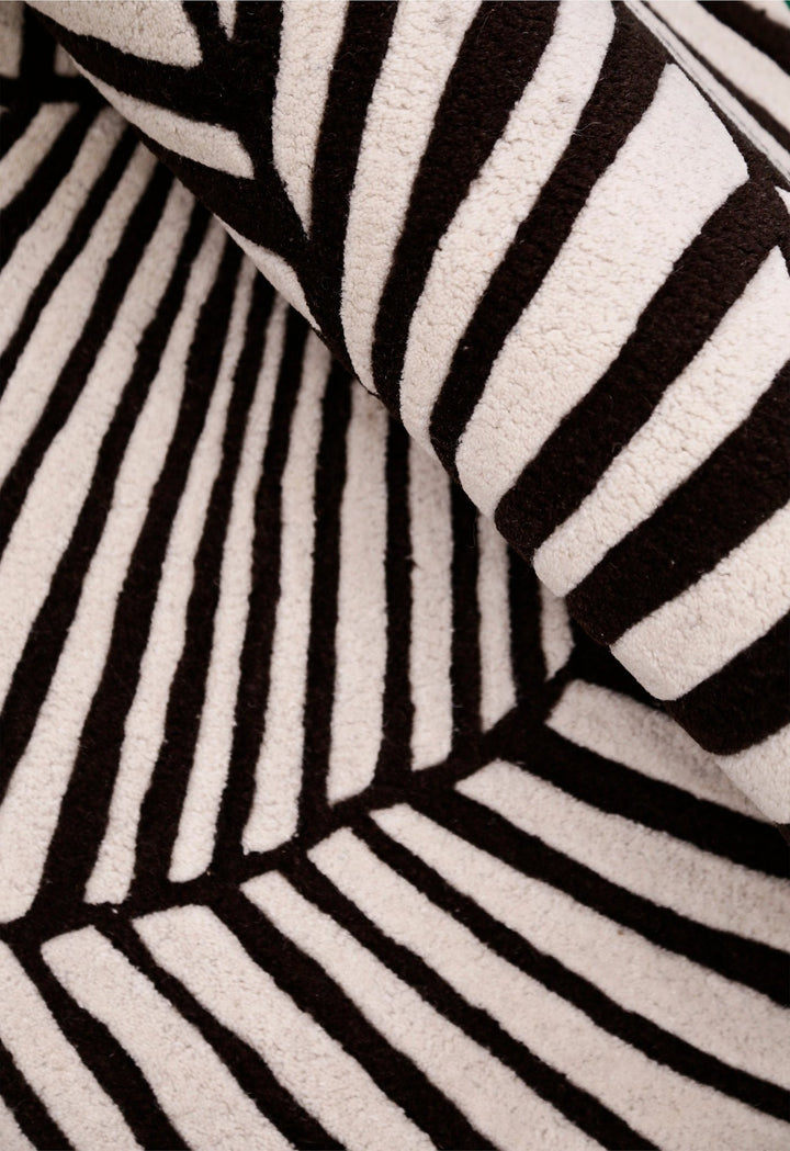 Zebra Orbit Black Hand Tufted 6x6 Wool Area Rug - The Rug Decor
