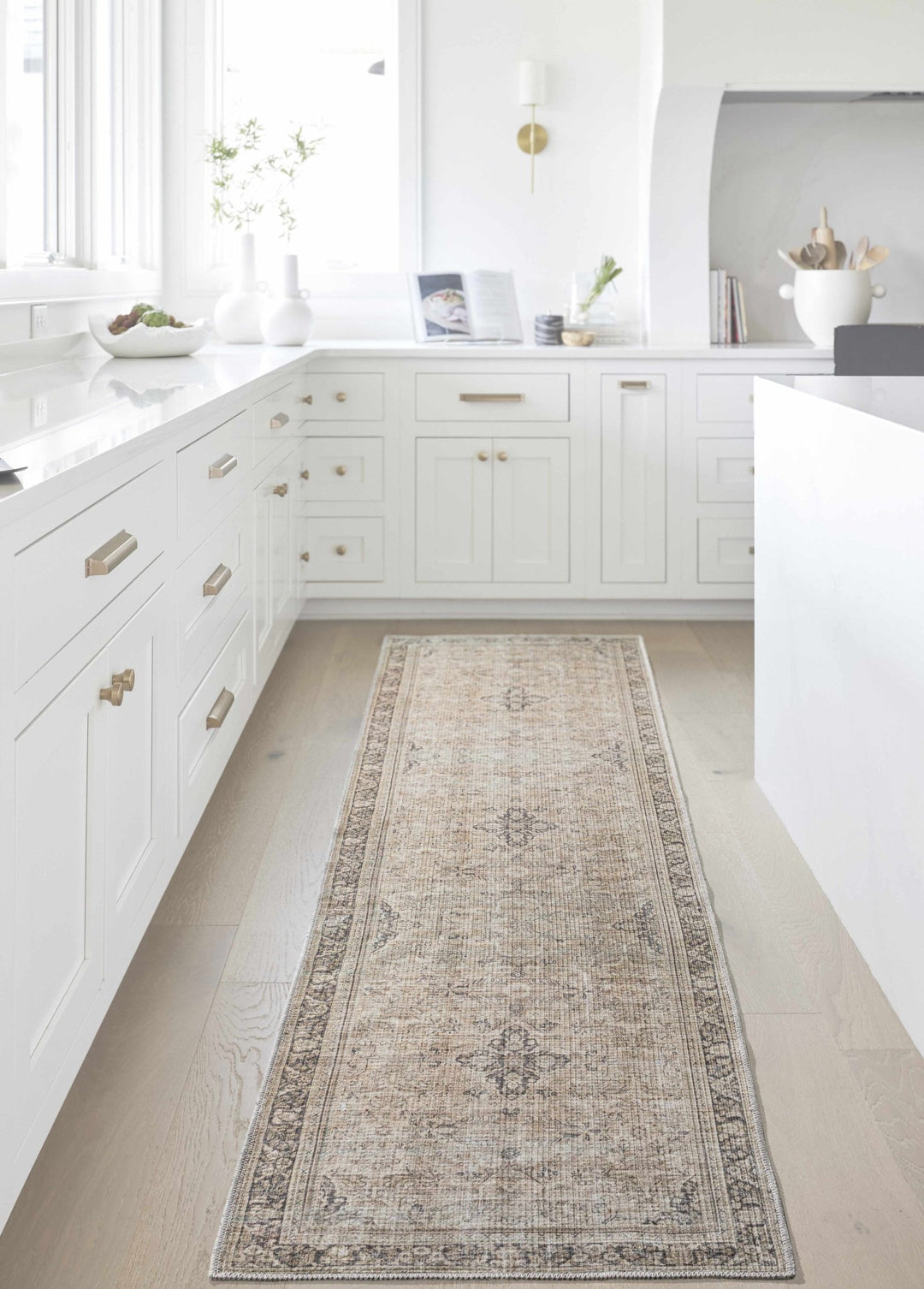 Zeger Traditional Charcoal And Beige Washable Area Rug - The Rug Decor