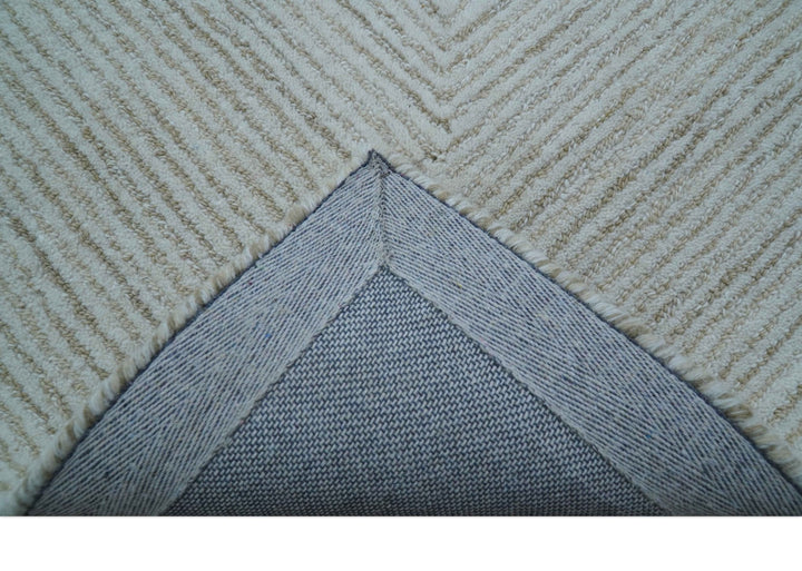 Zoha Custom Made Modern Style White And Beige Wool Rug - The Rug Decor