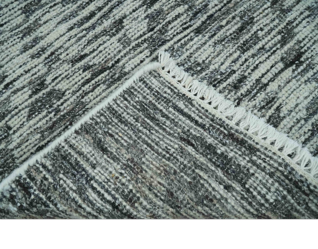 2x3 Hand Knotted Silver and Charcoal Geometrical shape Wool Rug - The Rug Decor