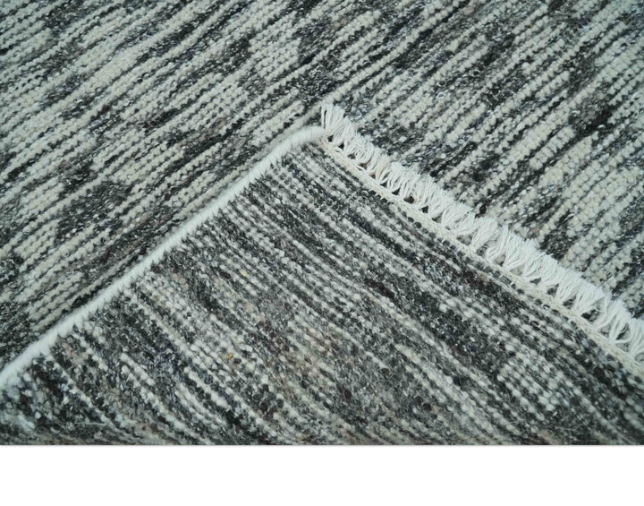 2x3 Hand Knotted Silver and Charcoal Geometrical shape Wool Rug - The Rug Decor