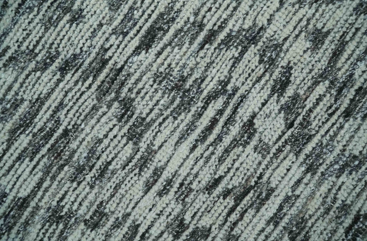 2x3 Hand Knotted Silver and Charcoal Geometrical shape Wool Rug - The Rug Decor