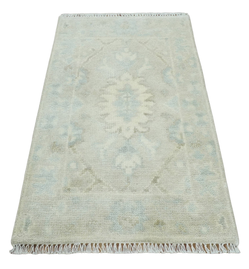 2x3 Hand Knotted Silver, Ivory and Gray Heriz Serapi Wool Area Rug - The Rug Decor