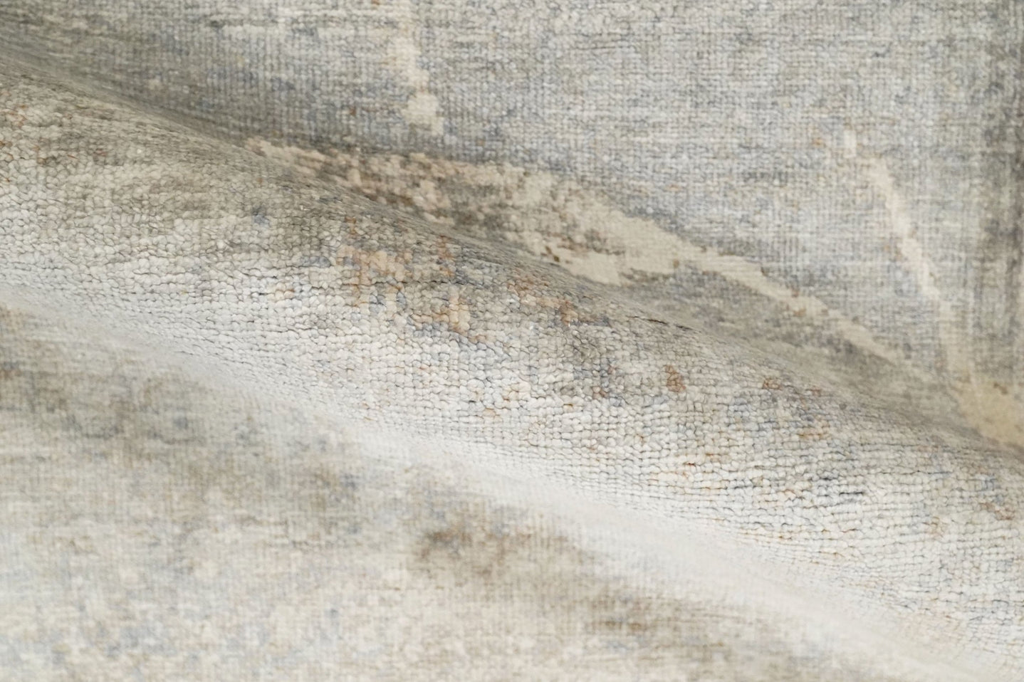 2x4 Hand Knotted Ivory and Beige Modern rug made with Art Silk| N8624 - The Rug Decor