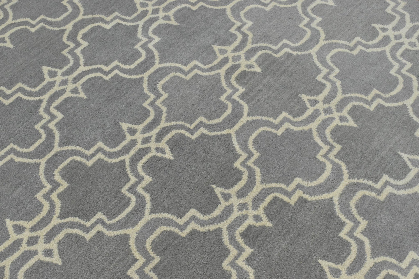 5x8 Gray and Beige Wool Area Rug | Handmade Area rug made with fine wool - The Rug Decor