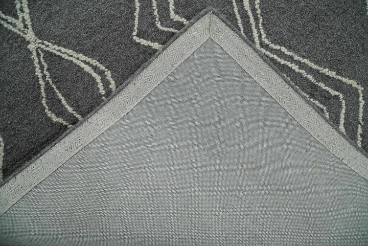 5x8 Gray and White Tribal Hand Hooked Textured Loop Area Rug | TRIB1 - The Rug Decor