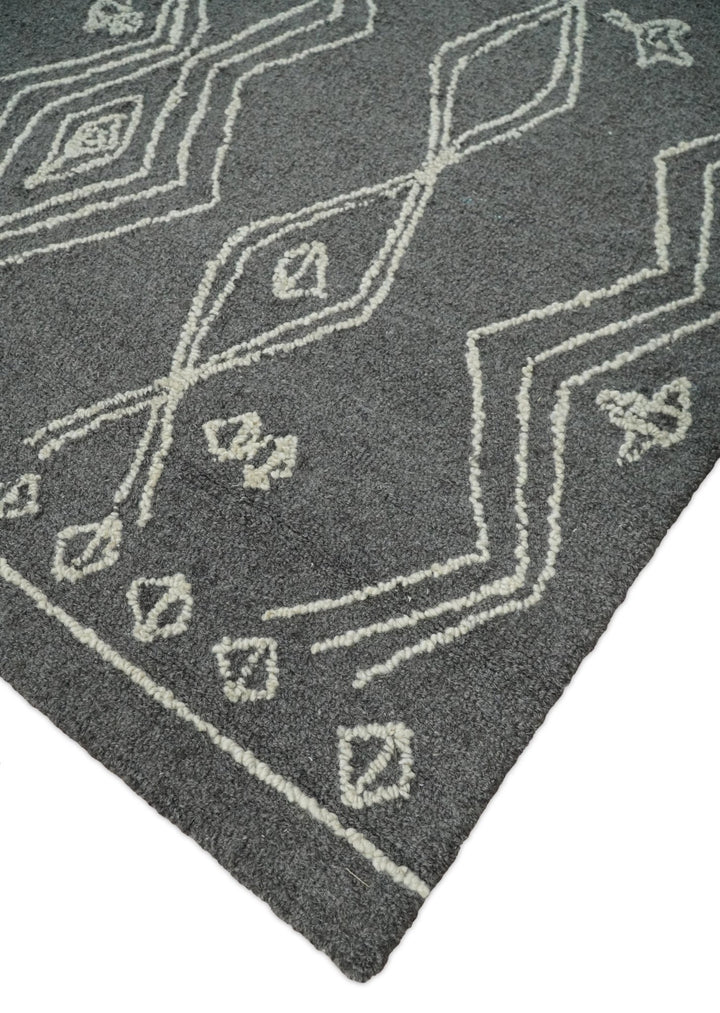5x8 Gray and White Tribal Hand Hooked Textured Loop Area Rug | TRIB1 - The Rug Decor