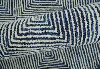 5x8 Hand Tufted Blue and White Modern Geometric Wool Loop Area Rug | TRDMA33 - The Rug Decor