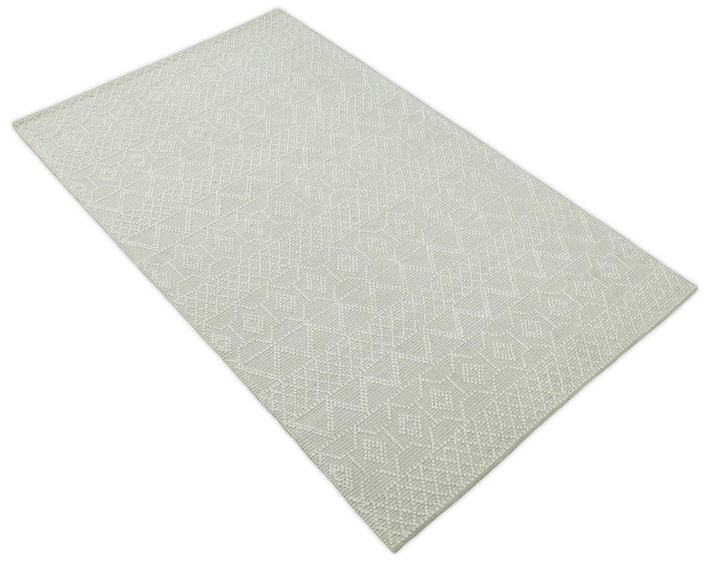 5x8 Hand woven tribal Woolen Chunky and Soft White and Beige Wool Area Rug | TRDMA17 - The Rug Decor