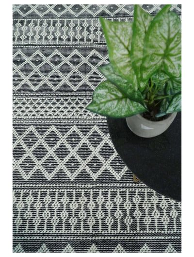 5x8 Hand woven tribal Woolen Chunky and Soft White and Black Wool Area Rug | TRDMA22 - The Rug Decor