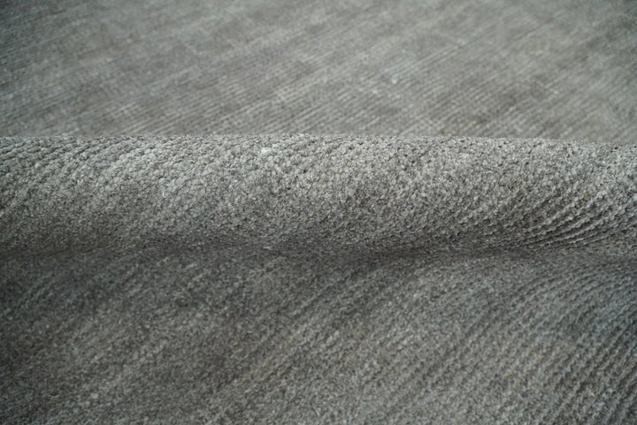 5x8 Solid Gray Rug made with wool and viscose blend | TRD178A - The Rug Decor