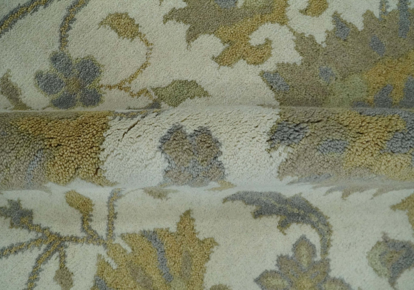 8.6x10 Ivory, Beige and Charcoal Hand Knotted Heriz Serapi Floral Area Rug | TRDCP1186810 - The Rug Decor