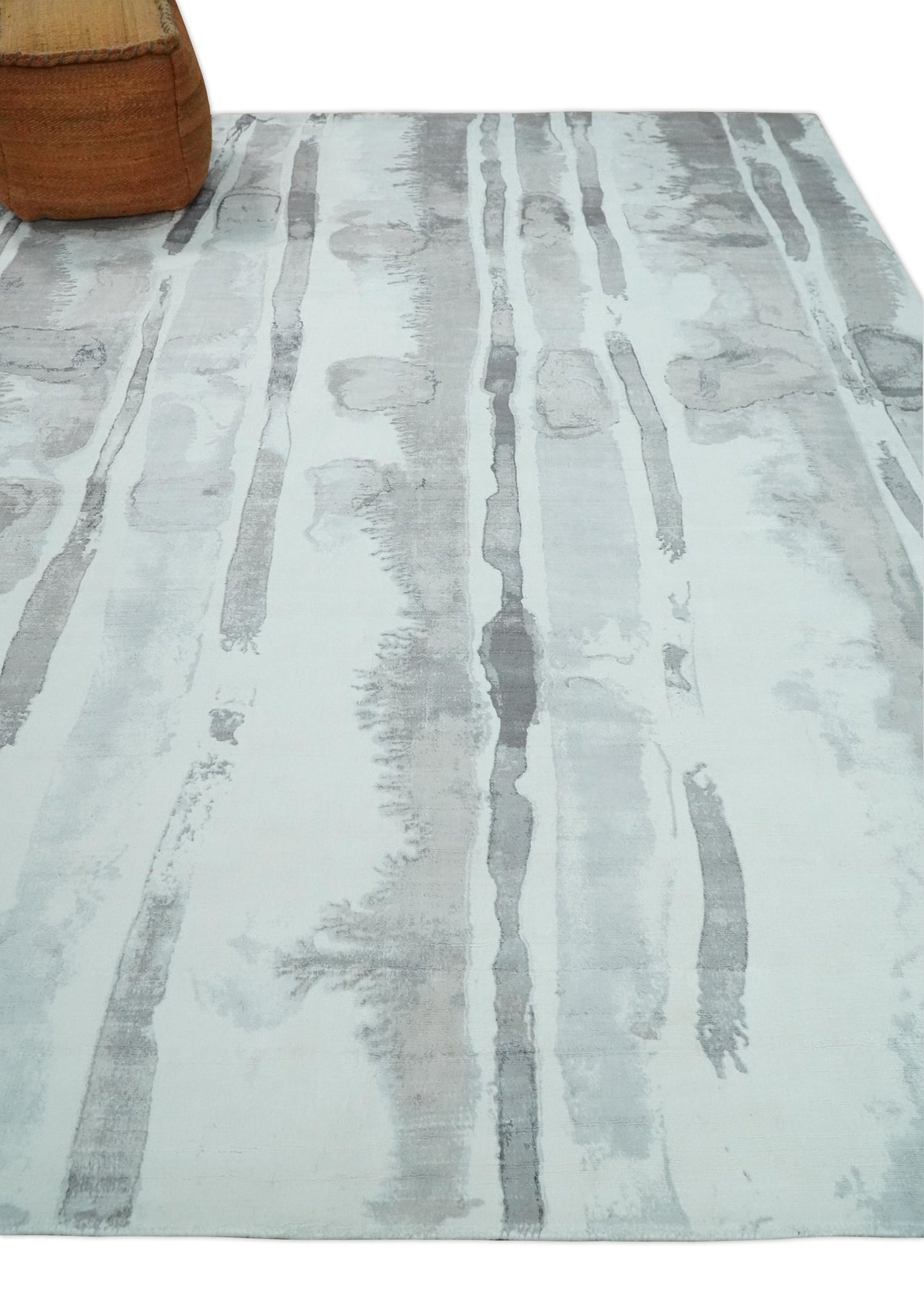 8x10 Ivory, Silver and Gray Modern Abstract Handmade Art Silk Area Rug | AE11810 - The Rug Decor