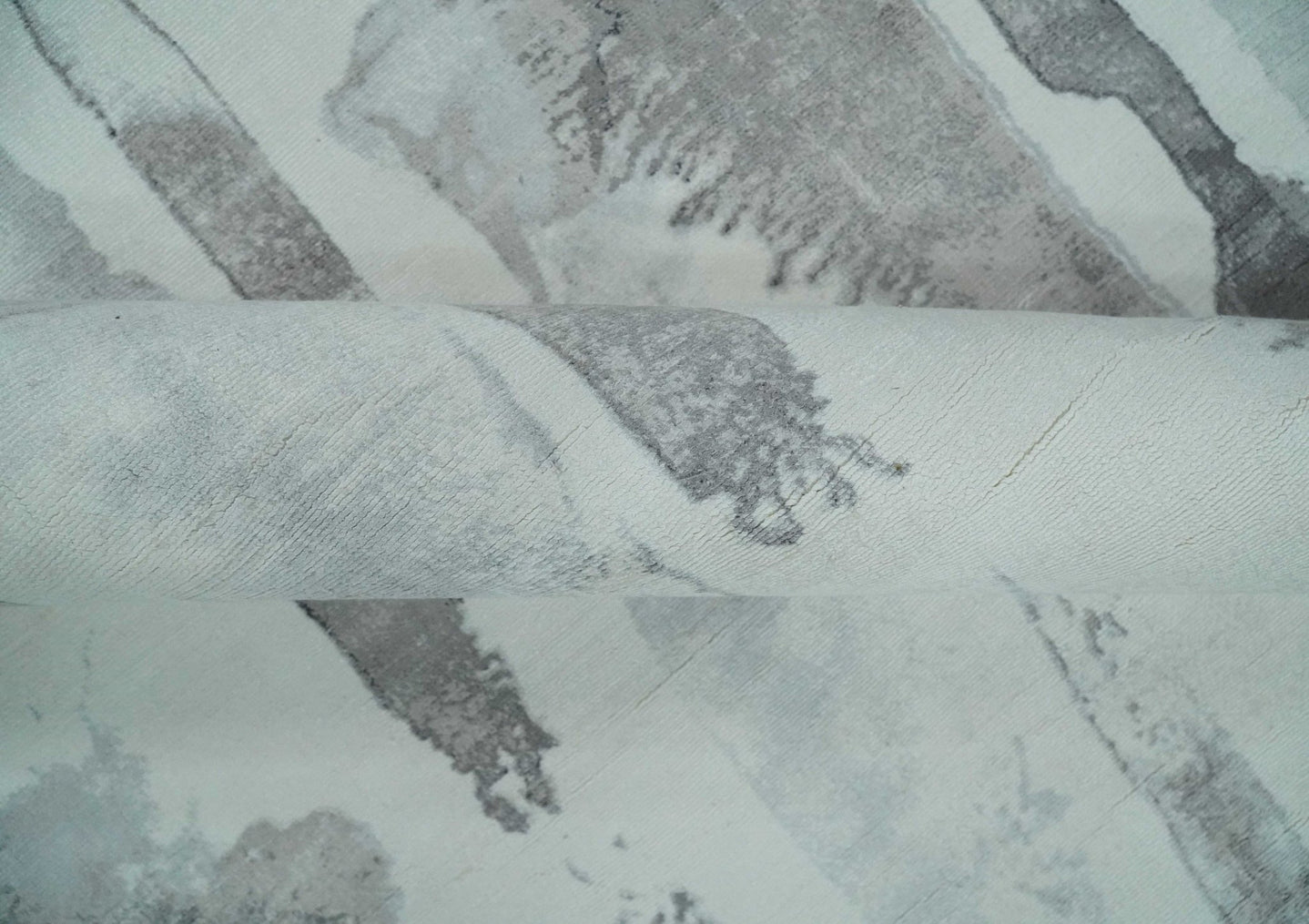 8x10 Ivory, Silver and Gray Modern Abstract Handmade Art Silk Area Rug | AE11810 - The Rug Decor