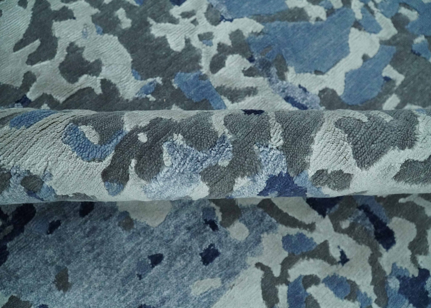 8x10 Ivory, Silver, Blue and Blue Modern Abstract Hand Knotted Wool and Bamboo Silk Area Rug | AE24810 - The Rug Decor