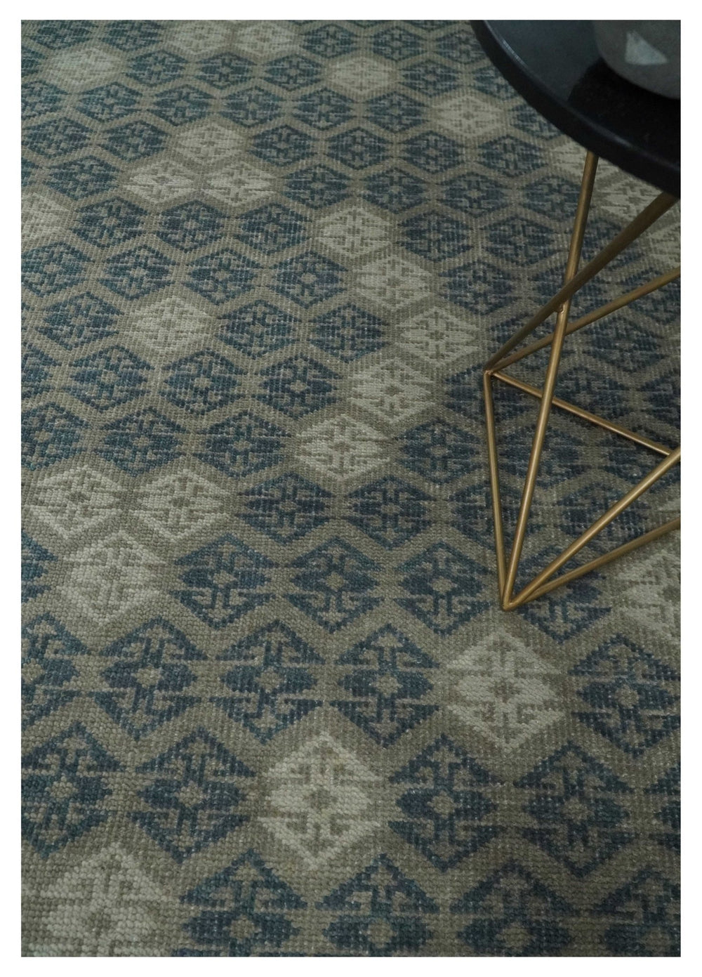 8x9.9 Gray, Ivory and Beige Honeycomb Traditional Hand Knotted Wool Area Rug - The Rug Decor