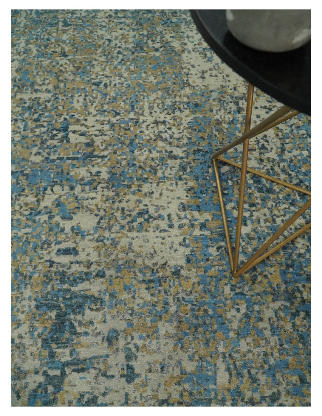 9x12 Fine Hand knotted Bue and Beige Traditional Modern Abstract Wool and Bamboo Silk Area Rug | TRDCP675912 - The Rug Decor