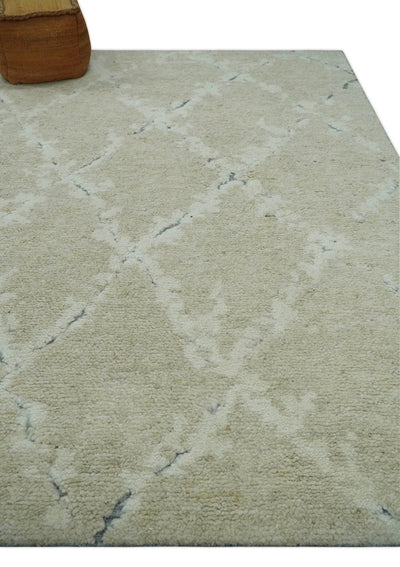 Beige and Ivory Traditional Hand Knotted 8x10 Geometrical Pattern Wool Area Rug - The Rug Decor