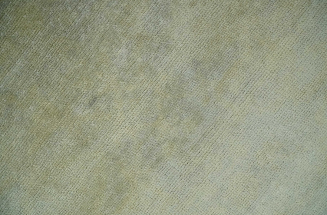 Beige and Silver Traditional Hand Knotted 8x10 Wool Oushak Area Rug - The Rug Decor