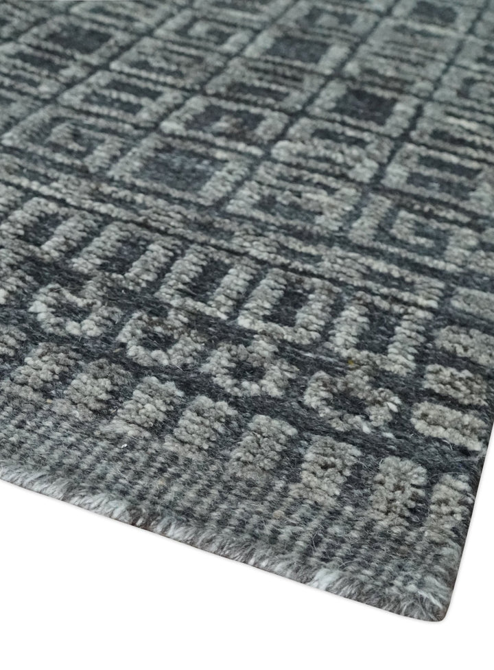 Contemporary Hand carved 8x10 Silver and Charcoal Traditional Geometrical Pattern Hand Knotted Wool Area Rug - The Rug Decor
