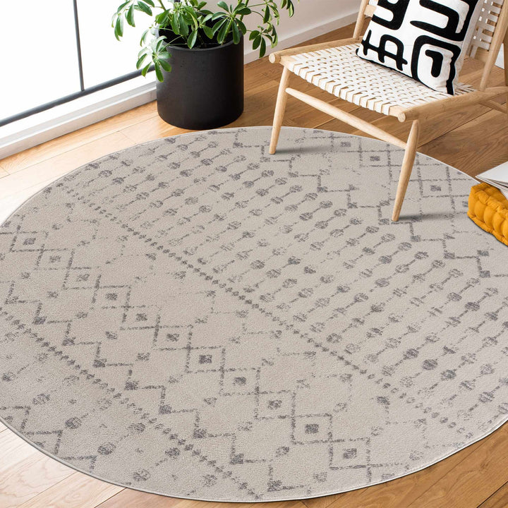 Contemporary Ivory and Gray Tribal Trellis Design Medium Pile Area Rug - The Rug Decor