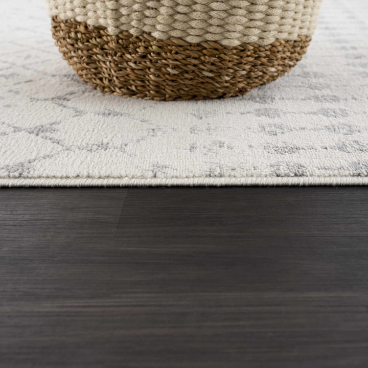 Contemporary Ivory and Gray Tribal Trellis Design Medium Pile Area Rug - The Rug Decor
