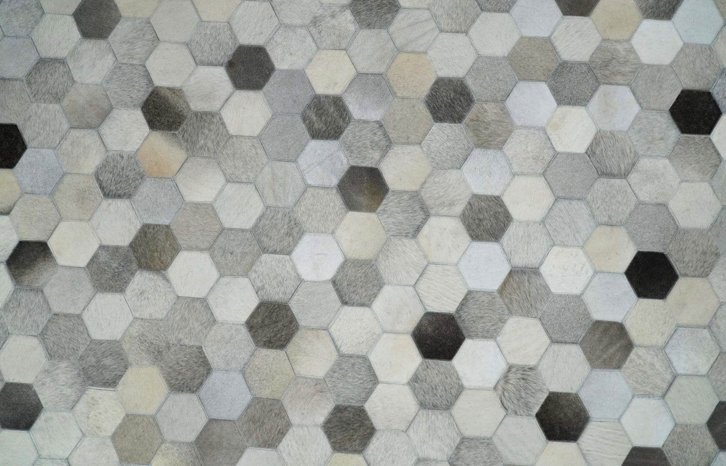 Cowhide Leather Patchwork Silver and Ivory Leather Rug, 4x6, 5x8, 6x9, 8x10, 9x12 Modern Geometric Rug | LR23 - The Rug Decor