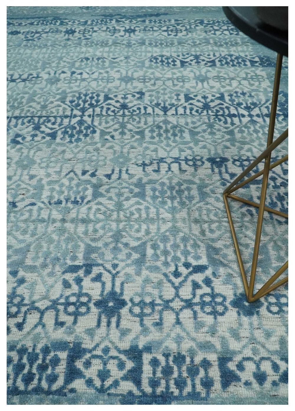 Hand carved Design Blue, Gray and silver Traditional Hand knotted 8x10 wool Area Rug - The Rug Decor