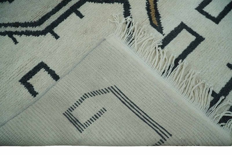 Hand Knotted 8x10 Ivory and Charcoal Wool Traditional Tribal Art Antique South Western Rug | TRDCP1292810 - The Rug Decor