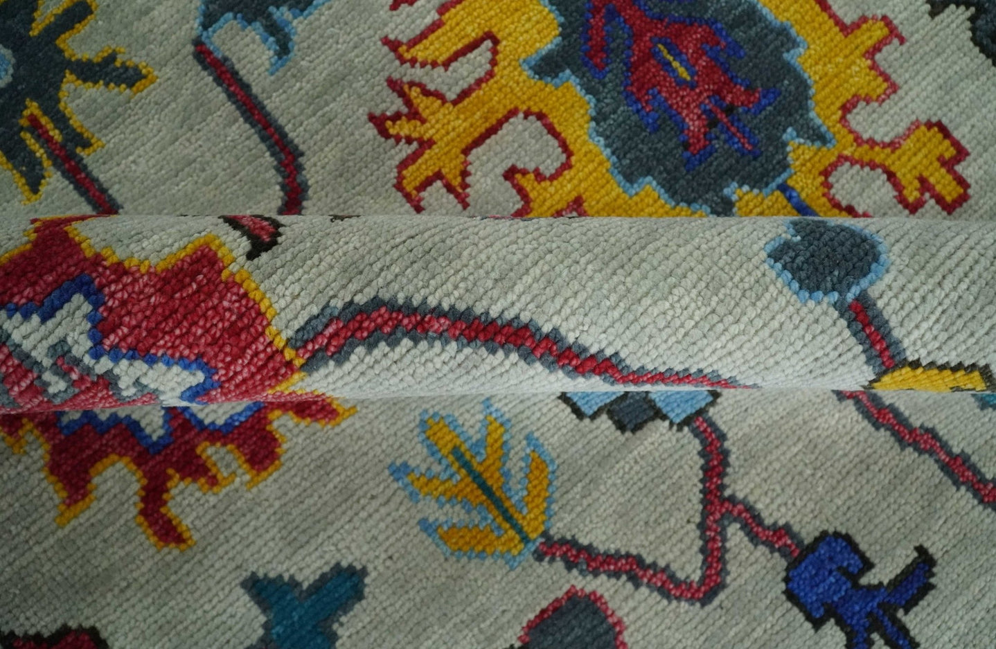 Hand Knotted Ivory and Charcoal 8x10 Traditional Oushak Wool Rug - The Rug Decor