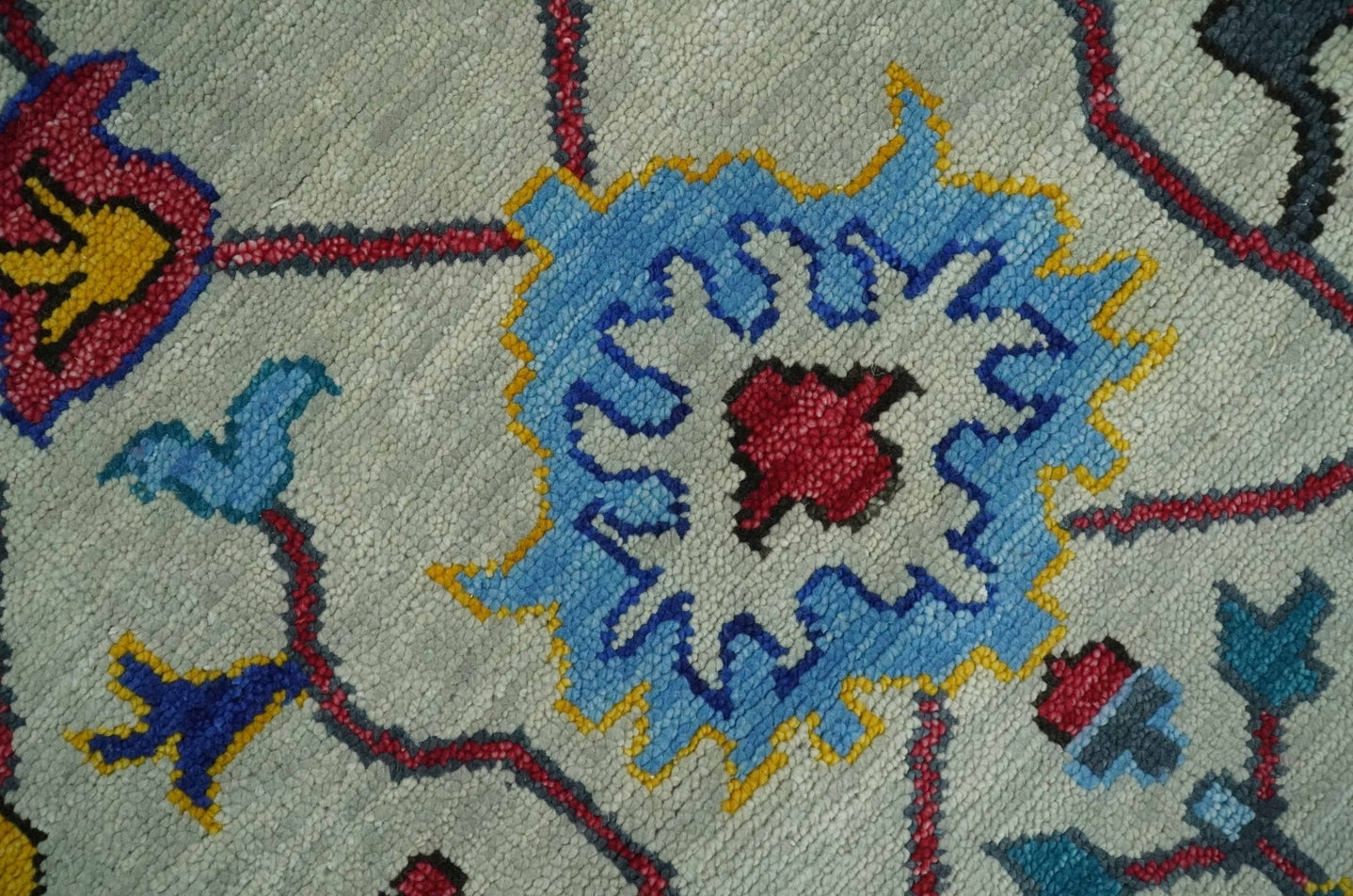 Hand Knotted Ivory and Charcoal 8x10 Traditional Oushak Wool Rug - The Rug Decor