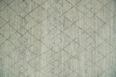 Hand Knotted Silver and Beige 9x12 Trellis Moroccan Rug Made with Fine Wool | TRDCP641912 - The Rug Decor