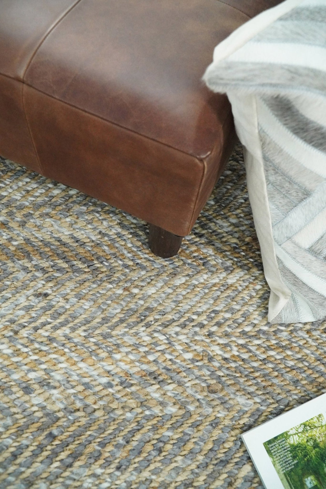 Hand Woven 100% Natural Fiber Jute and Wool Silver and Brown | JR11 - The Rug Decor