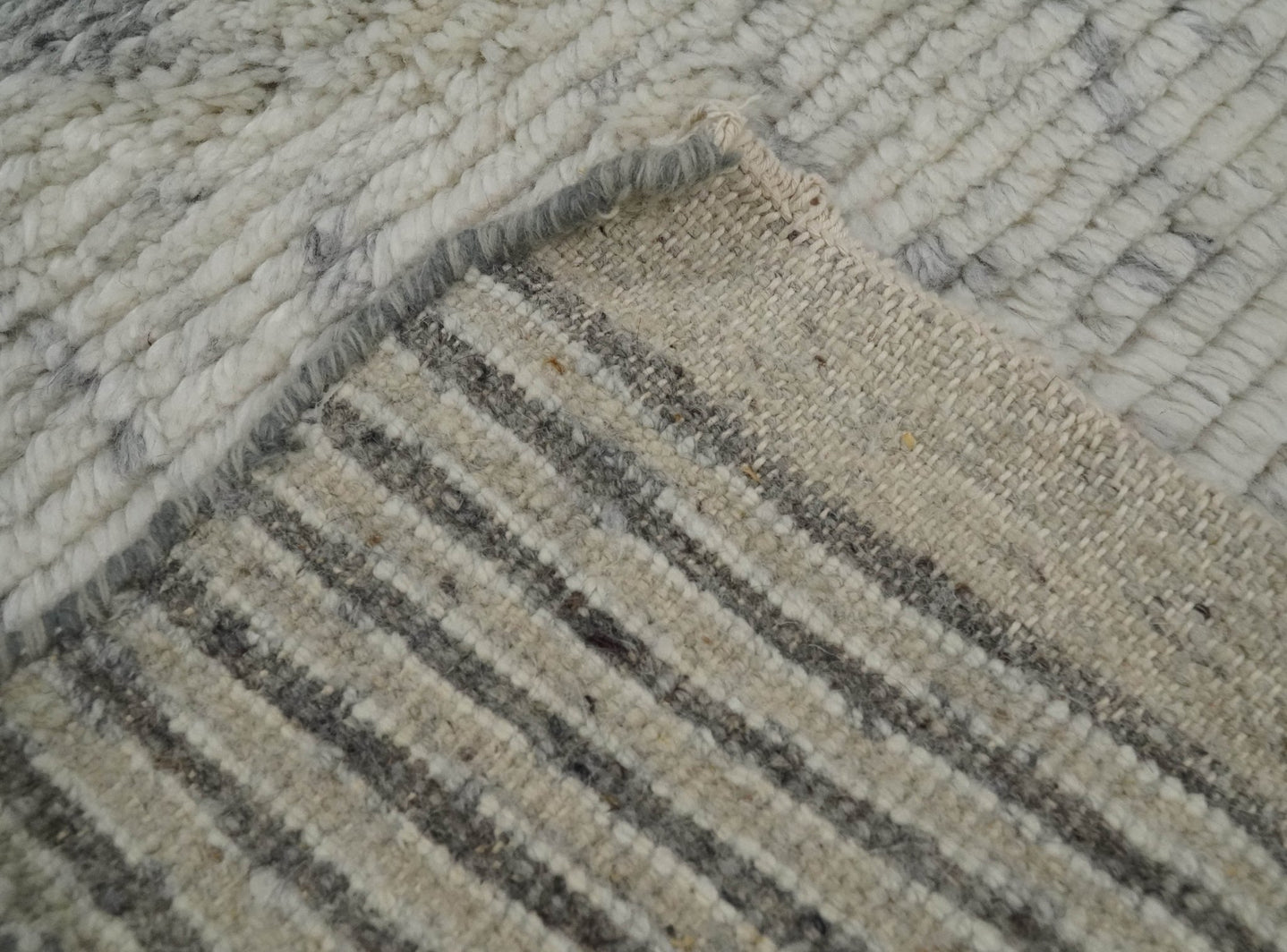 Hand Woven Beige and Gray 2x3 Trellis Moroccan Rug Made with Fine Wool | TRDCP79723 - The Rug Decor