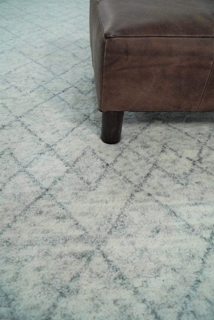 Hand Woven Silver and Gray 9x12 Trellis Moroccan Rug Made with Fine Wool | TRDCP100912 - The Rug Decor