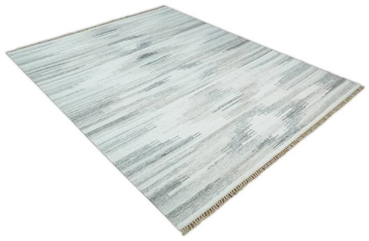 Ivory and Gray Kilim Rug made with fine wool and viscose | SE1 - The Rug Decor