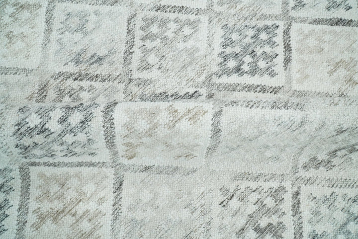 Ivory and Gray Kilim Rug made with Fine wool and Viscose | SE2 - The Rug Decor