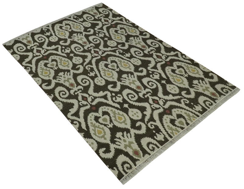 Ivory and Green 6x9 Traditional Hand Woven Ikat Design Soumak Dhurrie Wool Area Rug - The Rug Decor