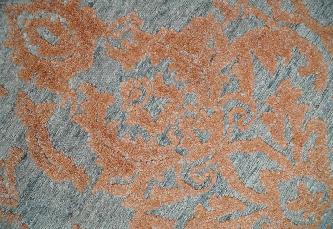 Modern 8x10 Silver and Rust Traditional Carved Pattern Handmade Wool Area Rug - The Rug Decor