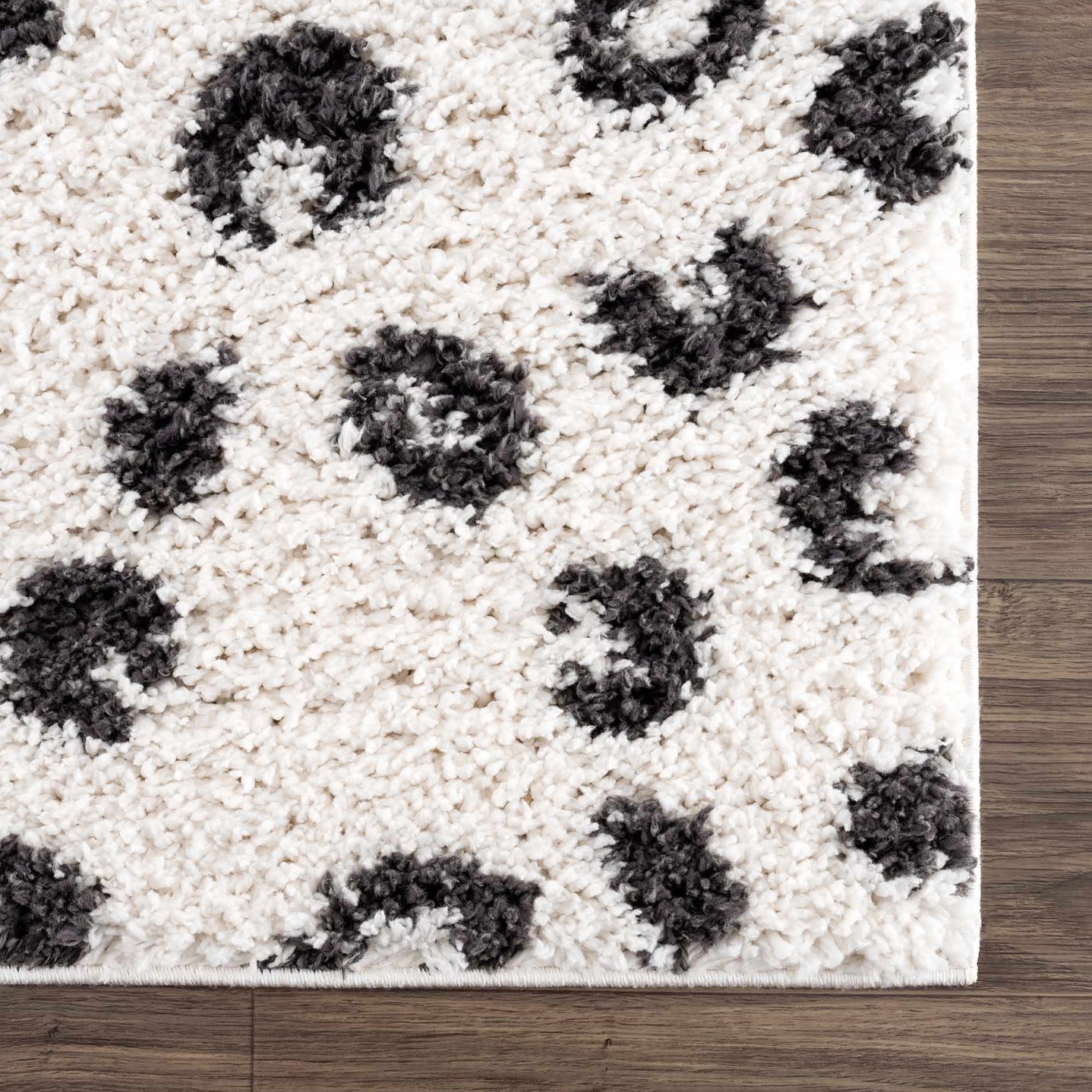 Modern Contemporary Antelope Ivory and Black Plush pile Area Rug - The Rug Decor