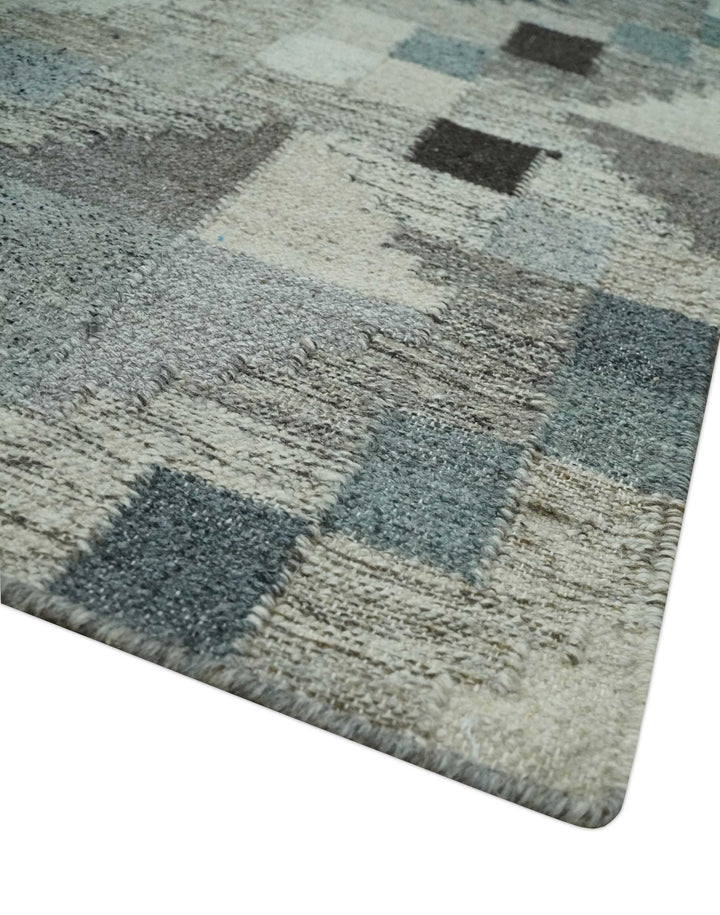 Modern Geometrical Charcoal, Gray and Silver 5.6x7.4 Hand Woven Dari Wool Area Rug - The Rug Decor