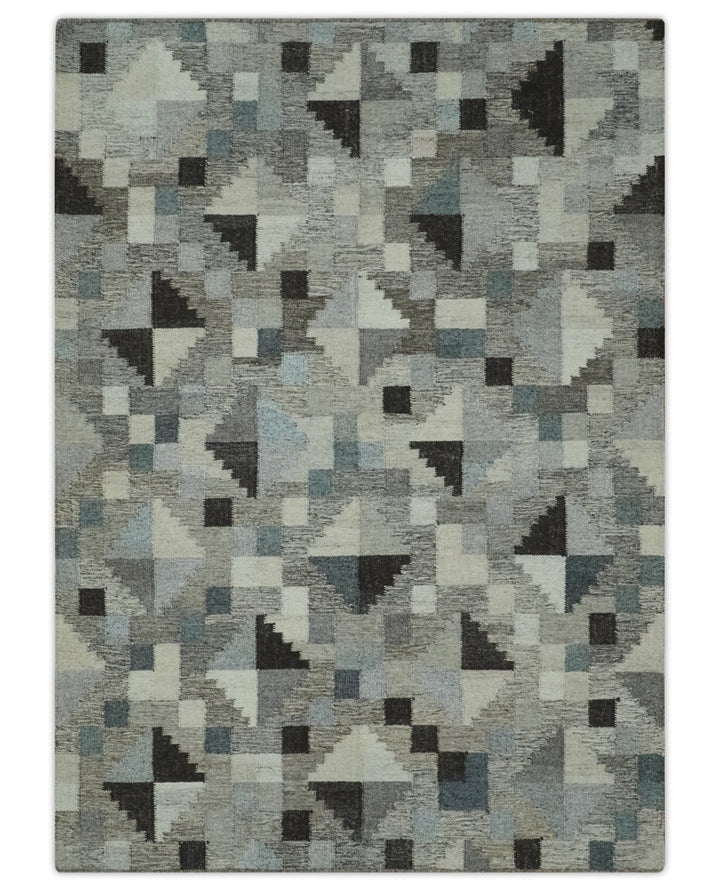 Modern Geometrical Charcoal, Gray and Silver 5.6x7.4 Hand Woven Dari Wool Area Rug - The Rug Decor
