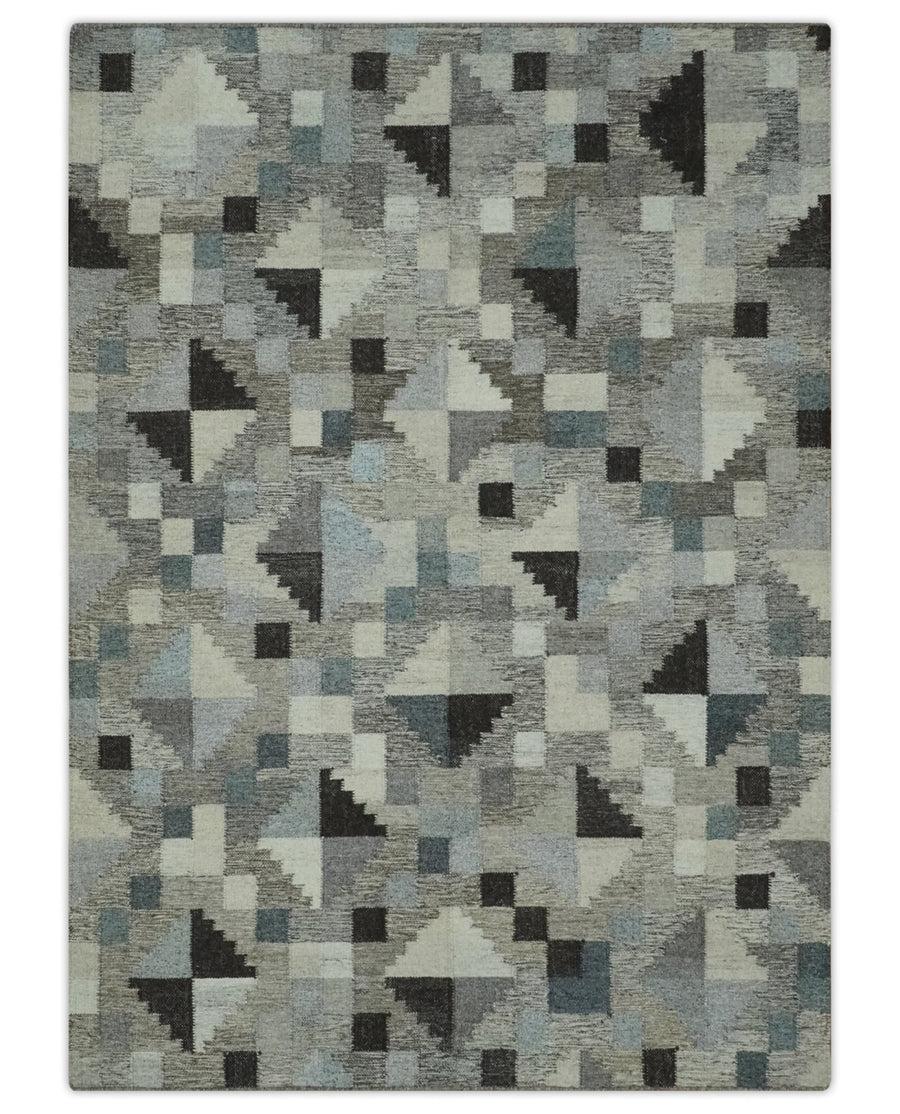 Modern Geometrical Charcoal, Gray and Silver 5.6x7.4 Hand Woven Dari Wool Area Rug - The Rug Decor
