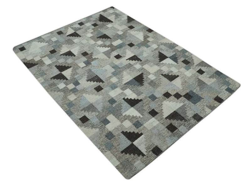 Modern Geometrical Charcoal, Gray and Silver 5.6x7.4 Hand Woven Dari Wool Area Rug - The Rug Decor