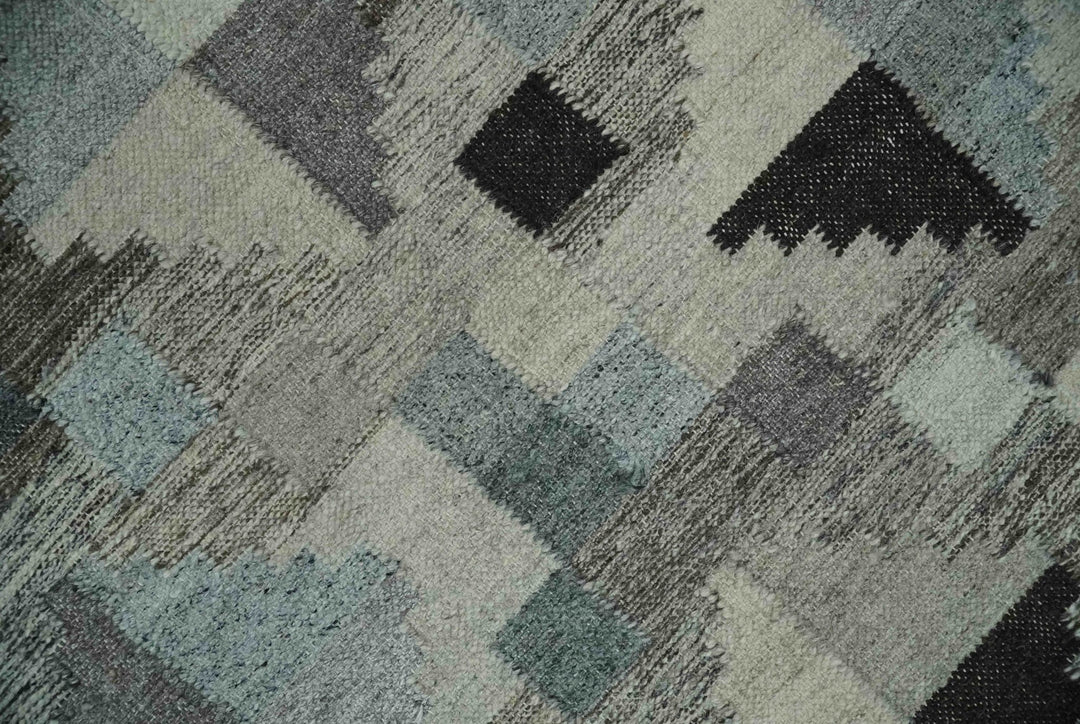 Modern Geometrical Charcoal, Gray and Silver 5.6x7.4 Hand Woven Dari Wool Area Rug - The Rug Decor